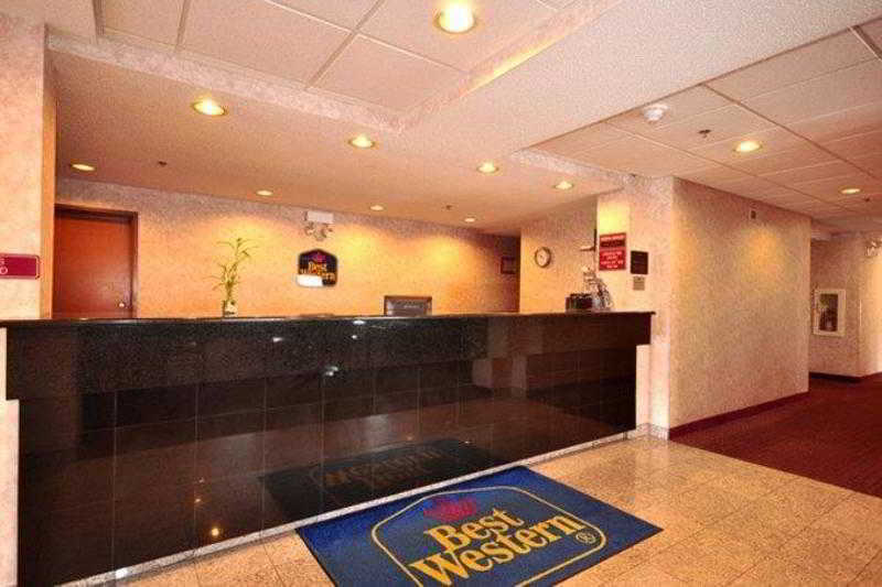 Best Western Des Plaines O'Hare Interior photo